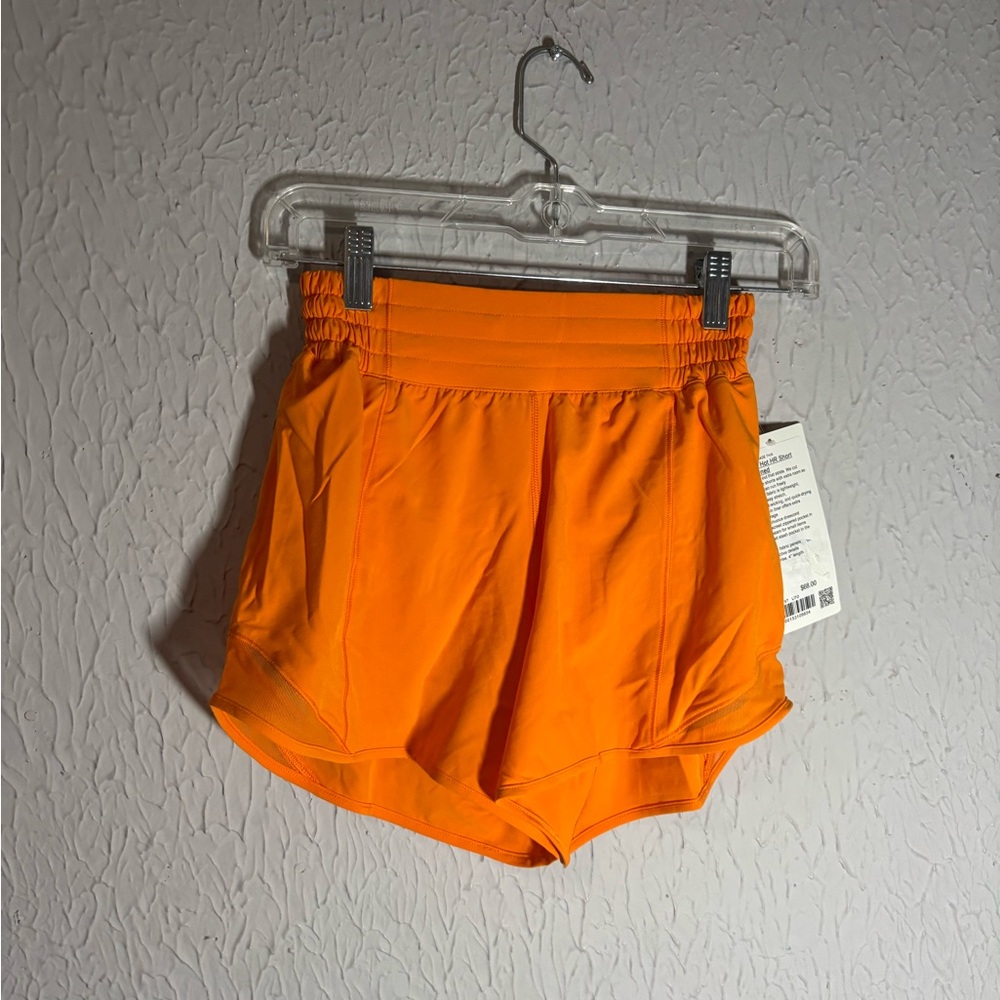 NWT Lululemon Hotty Hot HR Short